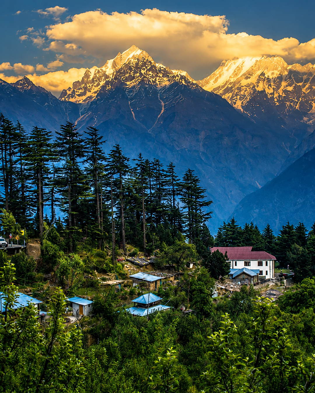 Manali mountain valley